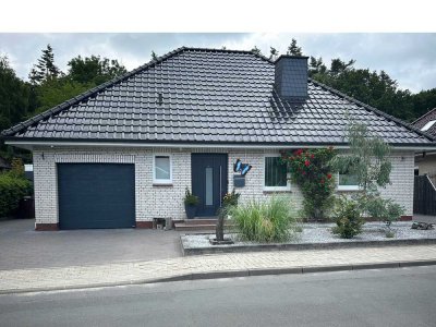 TOP Einfamilienhaus mitten in Friedeburg direkt am
Strooter Wald