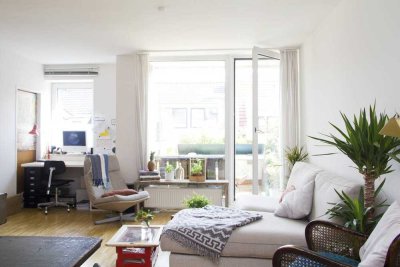 Helle 2-Zimmer-Wohnung im 4. OG mit Balkon in Köln-Nippes