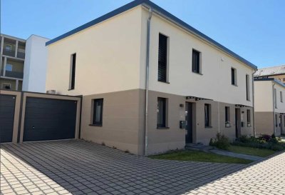 Hochwertige Doppelhaushälfte mit 117 m² Wohnfläche in Gera in bester Lage