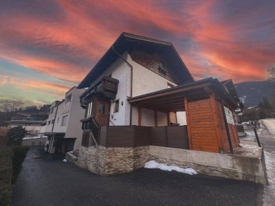 Tiroler Ferienhaus mit Blick auf Berge
