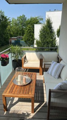 Landshut West: Hochwertiges Schmuckstück mit EBK und Sonnenbalkon