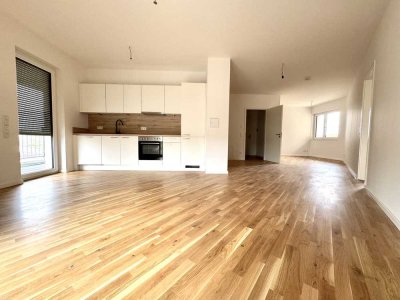 Wohlfühlen in Mockau: 4-Raum-Wohnung im Erstbezug mit EBK und Balkon