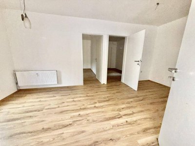 Renovierte 3-Zimmer-Wohnung mit Einbauküche – sofort bezugsbereit!