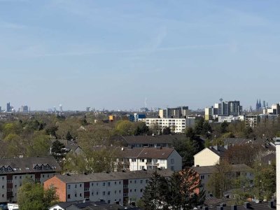 Über den Dächern von Porz mit Domblick