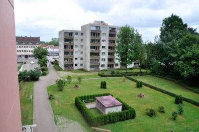 Gepflegte Wohnung mit zwei Zimmern und Balkon in Bielefeld