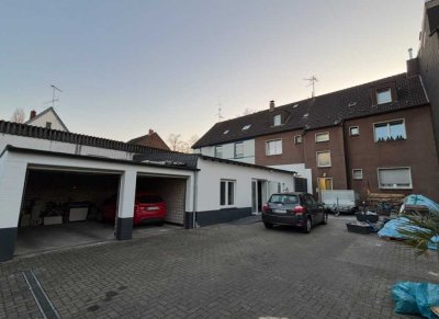 Kernsaniertes Mehrfamilienhaus jährliche Kaltmiete: 43.344 Euro