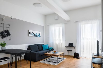 ALL-INCLUSIVE-Miete, vollmöbliertes Apartment DELUXE Top34 mit Klima und Balkon