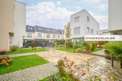 IMMOBERLIN.DE - Top-Familienlage + -architektur! Neues Haus mit Südwestgarten in Seenähe