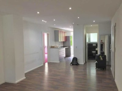 Moderne 3-Zimmer-Wohnung im Heusteigviertel