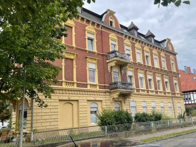 Attraktive 2-Zimmer-Altbau-Wohnung mit Balkon und Einbauküche in Minden