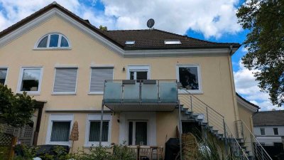 Helle 3,5-Zimmer Wohnung mit großem Balkon und Blick ins Grüne