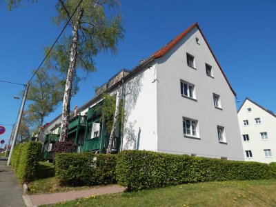 Hell & Freundlich! Großzügige 2-Raum Wohnung mit Balkon und Dusche in guter Lage!