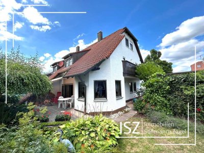 Gepflegte Doppelhaushälfte mit schönem Grundstück und Studioausbau Zirndorf – Weiherhof