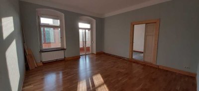 680 € - 105 m² - 3.0 Zi.
Wohnung mit Elbblick!