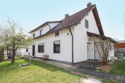 Raum für die ganze Familie & Arbeit: EFH mit separater ELW und Gartenidylle & Doppelgarage