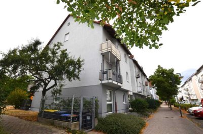 Top geschnittene 2-Zimmer-Wohnung im Dachgeschoss inkl. SP-Tiefgarage – in ruhiger Lage
