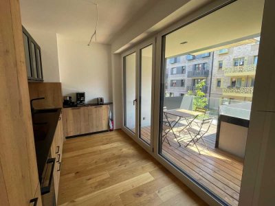 Neuwertige, lichtdurchflutete 3-Zimmer-Wohnung mit Sonnenbalkon zur Gracht  im Zollhafen