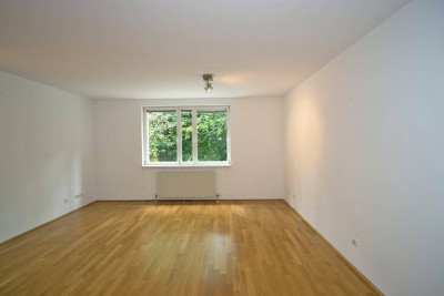 Single-Apartment mit Grünblick im begehrten Servitenviertel