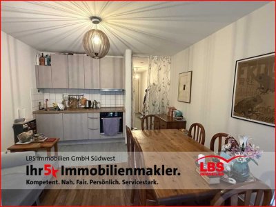 Ruhig gelegene 2 Zimmer-Erdgeschosswohnung mit EBK + Tiefgaragenplatz
