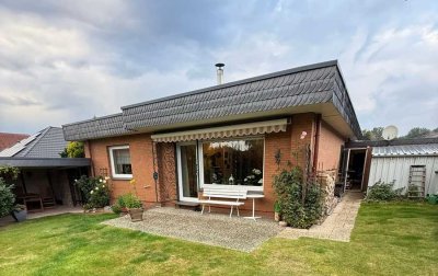 OPEN HOUSE am 19.10.25 – „Top-gepflegter Flachdach-Bungalow mit Keller, Garage & Kamin“