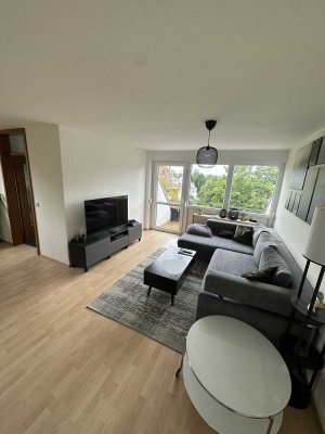 Stilvolle, modernisierte 2-Zimmer-Wohnung mit geh. Innenausstattung mit Balkon und EBK in Bayreuth