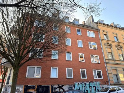 Studenten aufgepasst: Möbliertes WG-Zimmer in frisch renovierter 3-Zimmer-WG im Herzen von Aachen!