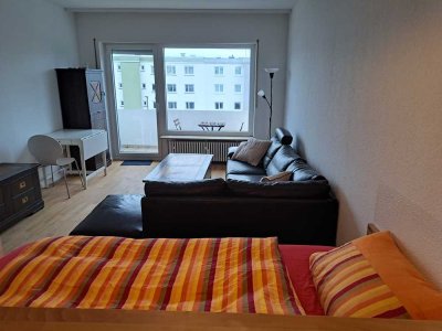 Möbliertes, sonniges Apartment auf Zeit. Pauschal 840 Euro