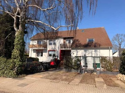 Kleine Dachgeschoss ETW mit Küchenzeile in Hannover-Davenstedt