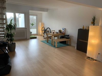 Geräumige 1,5-Zimmer-Maisonette-Wohnung in Düsseldorf