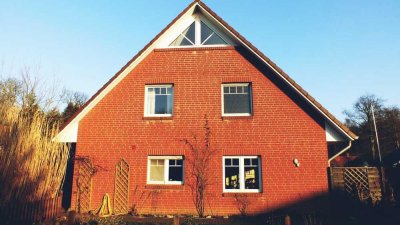 Schöne Doppelhaushälfte Niedrigenergie in Fredenbeck