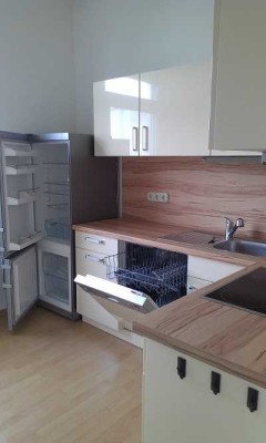 Wohnung mit Einbauküche, Mückenschutz hier...www.wohntip.de