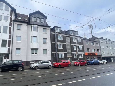 Sanierungsbedürftige 2-Zi.-Whg. mit Balkon in Mülheim an der Ruhr