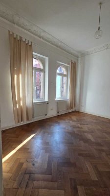 3-Zimmer-Altbauwohnung mit Burgblick in St. Johannis