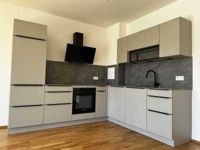 *** NEUBAU ERSTBEZUG, 3 Zimmer mit Blick ins Grüne * ENERGIEKONPEZT * ab 4/26 SÜDTERRASSE***