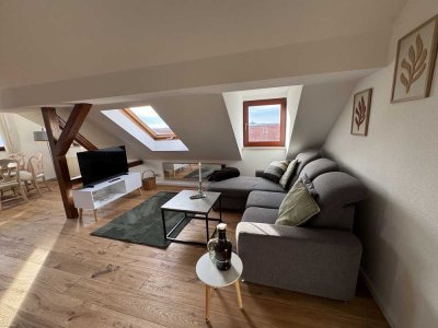 Helles möbliertes 2-Zimmer Loft Apartment