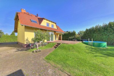 Sonniges Familienhaus in Werder (Havel) – Südterrasse, Büro-Untergeschoss & Technik-Komfort