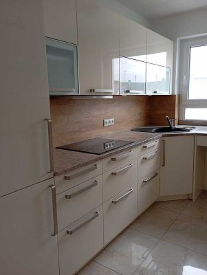 Angenehm WOHNEN AUF EINER EBENE bei Friedrichshfn. Nähe Bodensee. Reichhaltige Ausstattung, Aufzug.