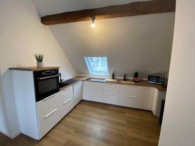 Möbliertes WG-Zimmer in Loftwohnung mit moderner EBK, Designer-Duschbad & Gäste WC.