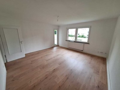 3 Zimmer Erdgeschoss Wohnung mit Balkon