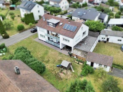 Saniertes 3-Familienhaus, 12-Zimmer, 279 m² Wohnfläche, großem Garten & tollem Ausblick
