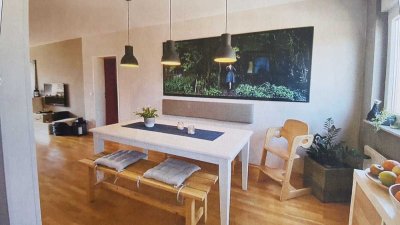 Schöne 4-Zimmer Wohnung mit Balkon im 2. OG in Bielefeld-Babenhausen