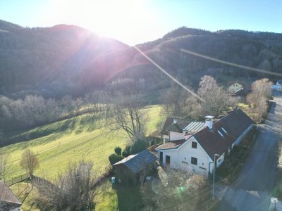 LANDHAUS IN RUHIGER AUSSICHTSLAGE