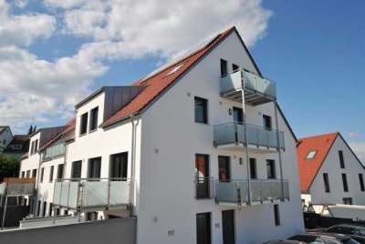 AUF 1 JAHR BEFRISTET - Moderne, kleine 2-Zimmer Wohnung im Erdgeschoss mit Terrasse am Moniberg