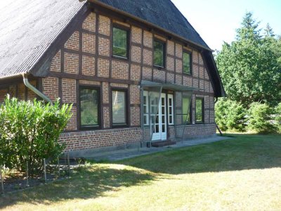 Historischer Resthof mit Nebengebäude zw. Rendsburg und Neumünster