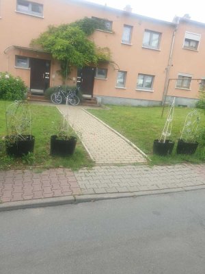 2 Zweifamilienhäuser teilsaniert  Westhausen 4 Wohnungen a 2 Zimmer+ Küche + Bad