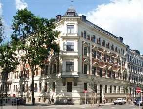 Geräumige 2-Zimmerwohnung mit Erker im Waldstraßenviertel