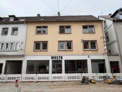 ++ Großzügige und helle 5,5 ZKBBalkon Wohnung im 1.OG eines 3-Parteienhauses in LD.Zentrum! ++