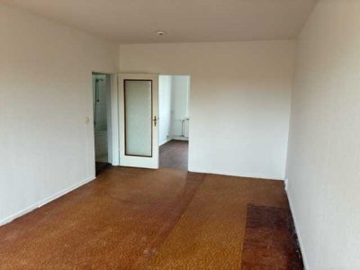 * Einzugsbereit * älterer Fußboden * Dichterviertel *