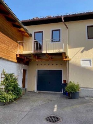 Renovierte 2 Zimmer Wohnung im 1. OG in Brannenburg