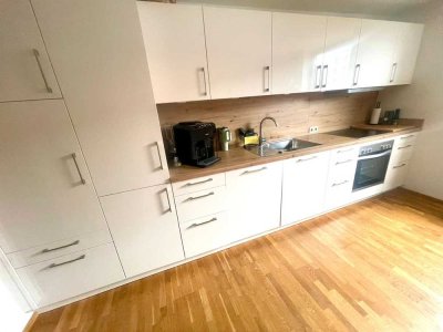 Gemütliche 2-Zimmer Dachgeschosswohnung im Herzen von Traunstein